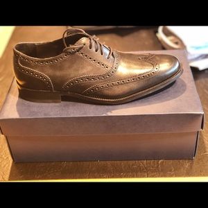 Cole Haan black leather shoe